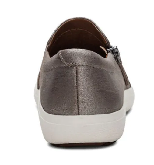 WOMEN'S AETREX JENNA SLIP-ON  | BRUSHED SILVER